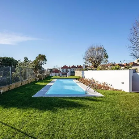 Liiiving In - Haven Pool Apartment *