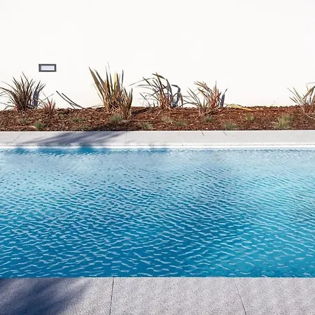 Apartment Liiiving In - Haven Pool